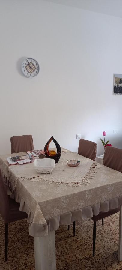 Casa Ilanfra - Appartamenti Gabbiano, Farfalla E Stella Marina Piombino Buitenkant foto
