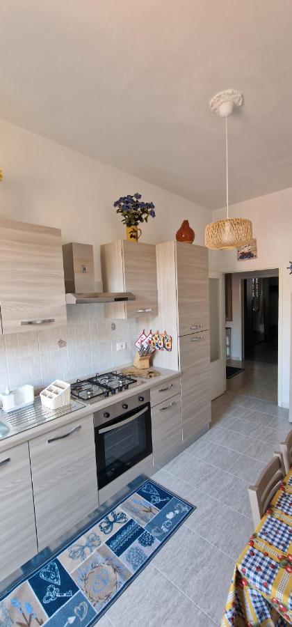 Casa Ilanfra - Appartamenti Gabbiano, Farfalla E Stella Marina Piombino Buitenkant foto