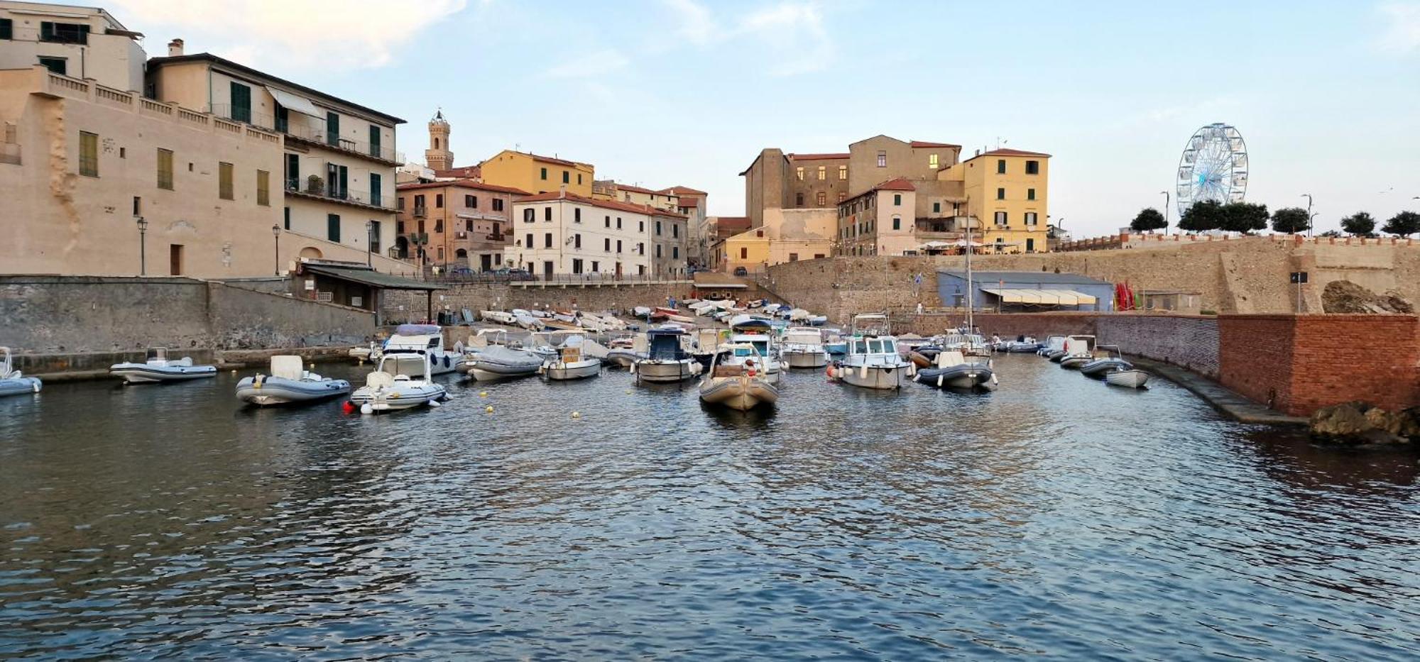 Casa Ilanfra - Appartamenti Gabbiano, Farfalla E Stella Marina Piombino Buitenkant foto